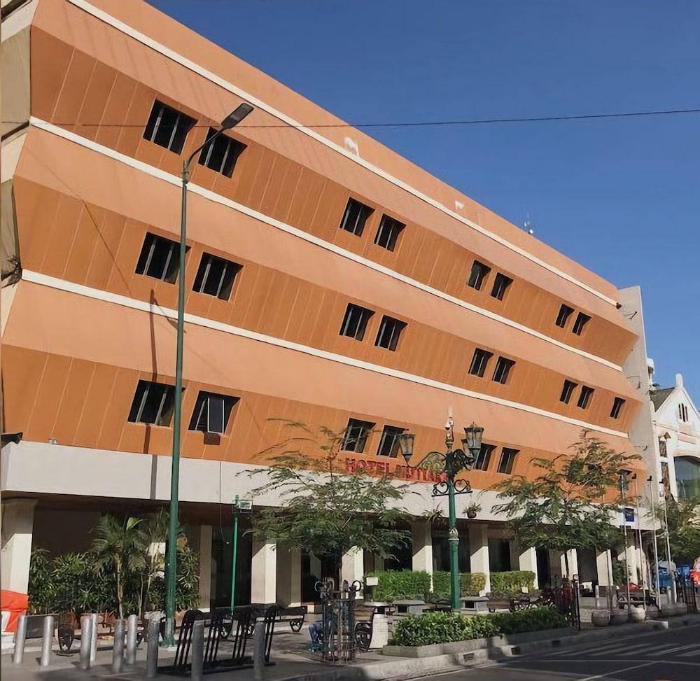 Hotel Mutiara Malioboro ジョグジャカルタ エクステリア 写真