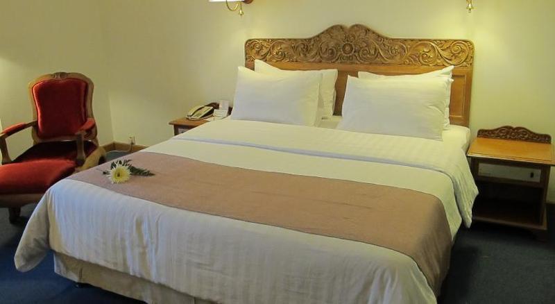 Hotel Mutiara Malioboro ジョグジャカルタ エクステリア 写真