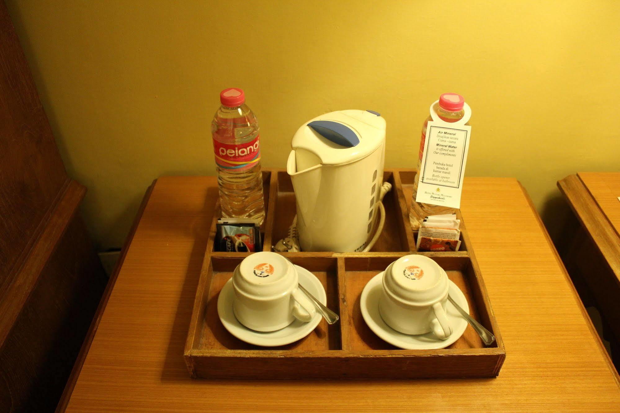 Hotel Mutiara Malioboro ジョグジャカルタ エクステリア 写真